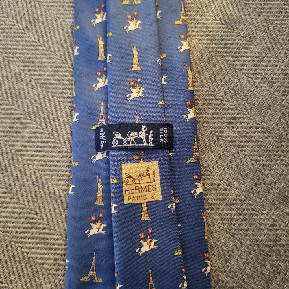 HERMES Eiffel Meets Liberty Blue Beige Silk Tie Style 7913 MA